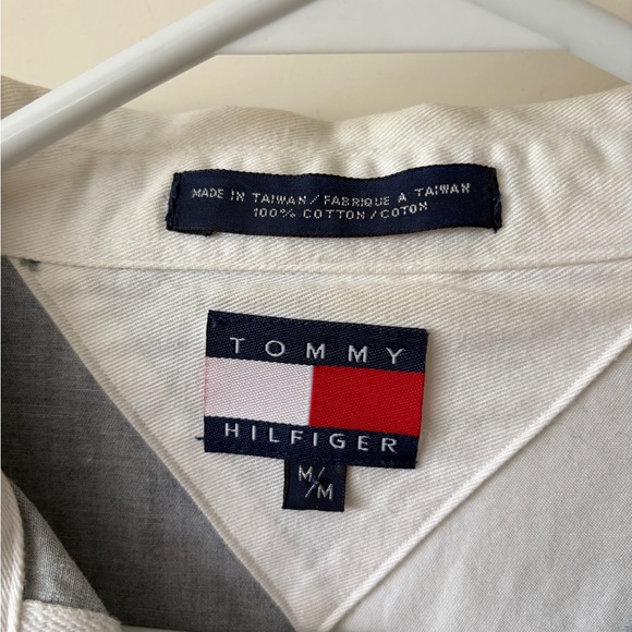 Vintage Tommy Hilfiger Men's White, Green & Navy Rugby Shirt - Picture 3 of 7
